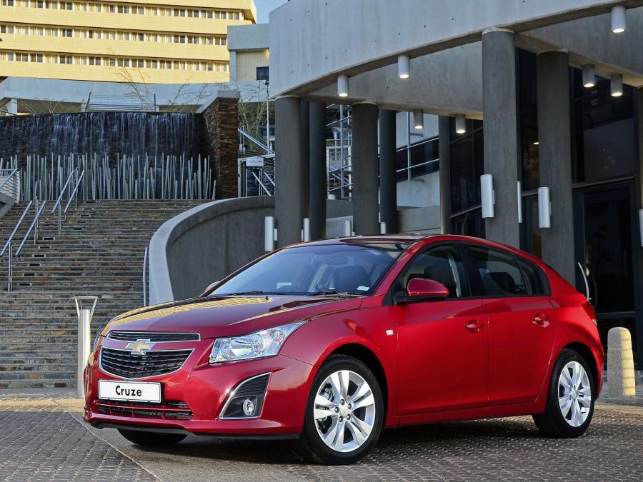  Chevrolet Cruze Hatchback 2012 года  (ZA) (фото 5 из 16)